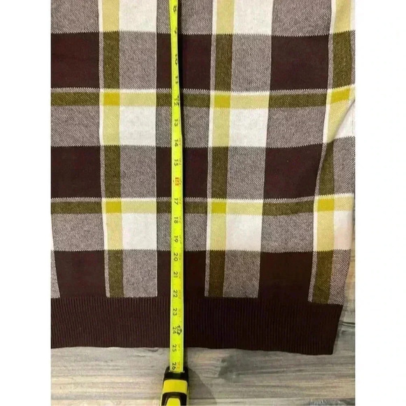 Tahari Plaid Turtleneck Sweater for Women Size Small - Picture 8 of 10